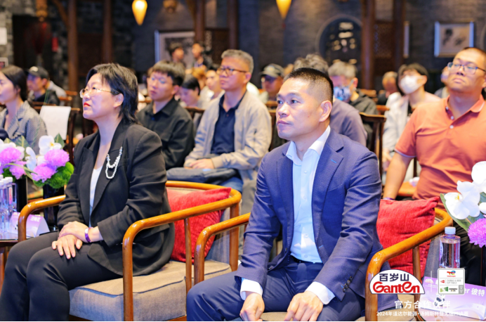 1714094573750709.jpg 1714094565509.jpg